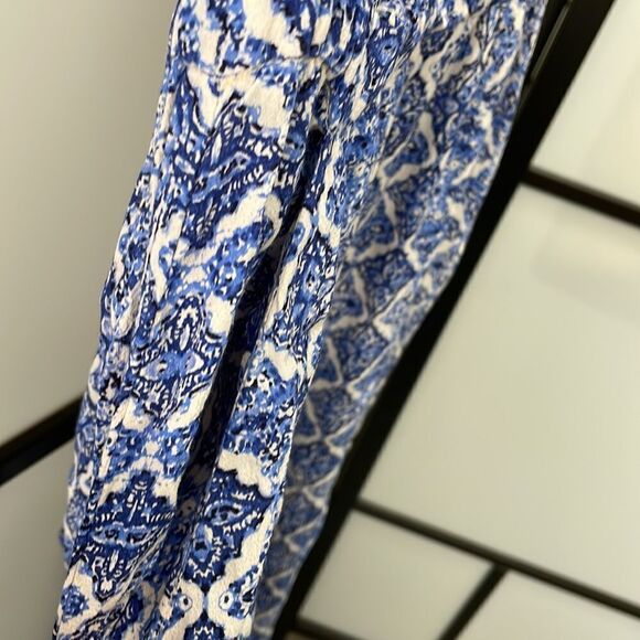 [xs] Halter Tie Top Blue & White Diamond Print Romper w/Pockets | Forever 21 - Picture 16 of 17